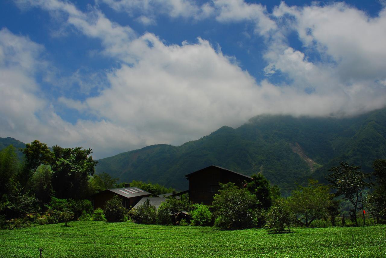 Walk Cloud Bed And Breakfast Meishan Bagian luar foto
