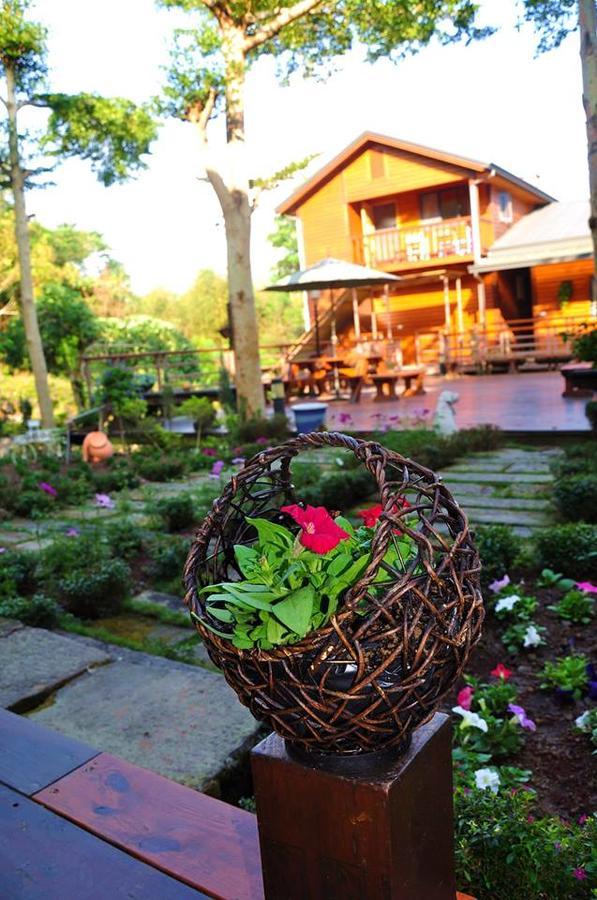 Walk Cloud Bed And Breakfast Meishan Bagian luar foto
